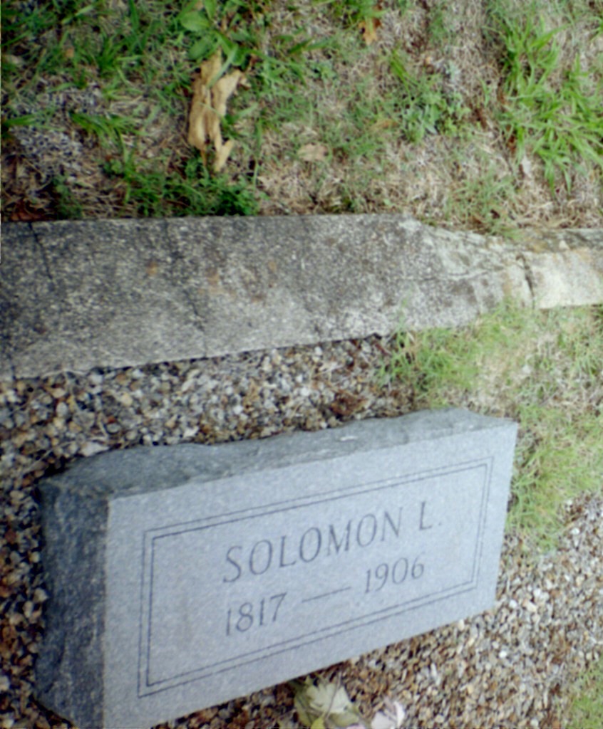 July, 2007 Photo of Solomon [Elihugh] L[orenzo] [Greyham] [Bedingfield]'s marker at the Corinth Methodist Cemetary in Winder, Georgia taken by CEW